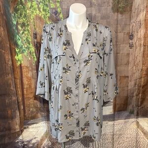 Torrid Gray Floral Button-Up Shirt